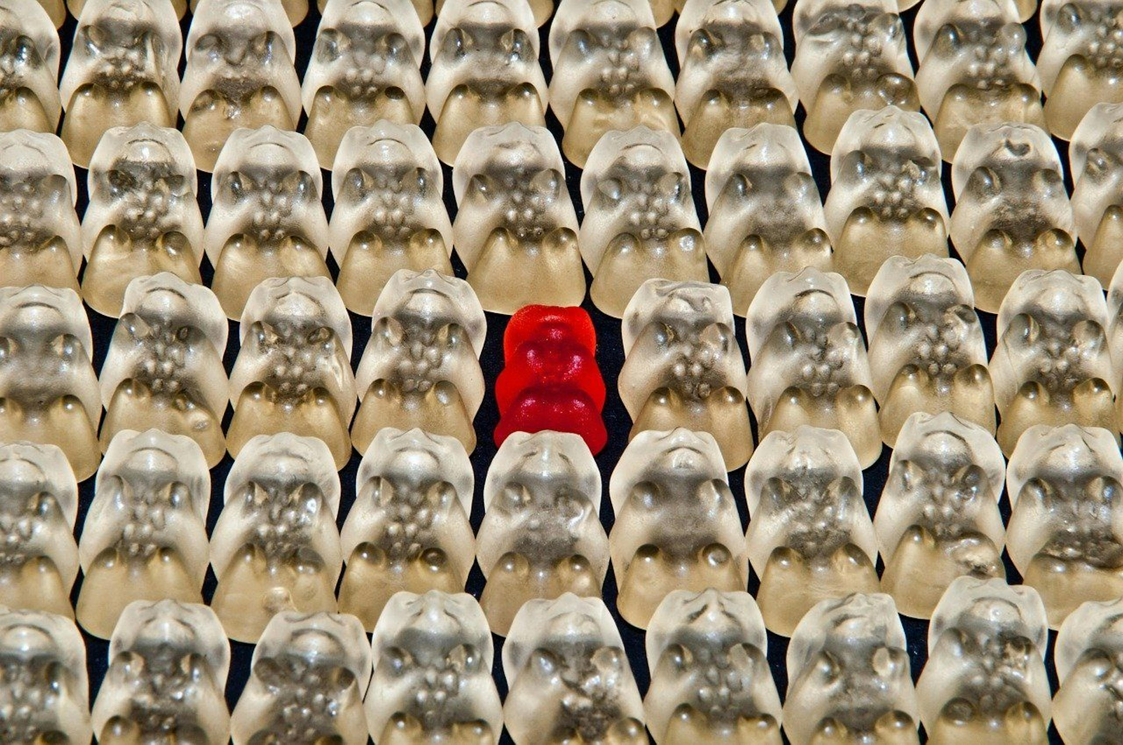 featured image - A Quick Guide to Handling Express.js Errors in Your Application